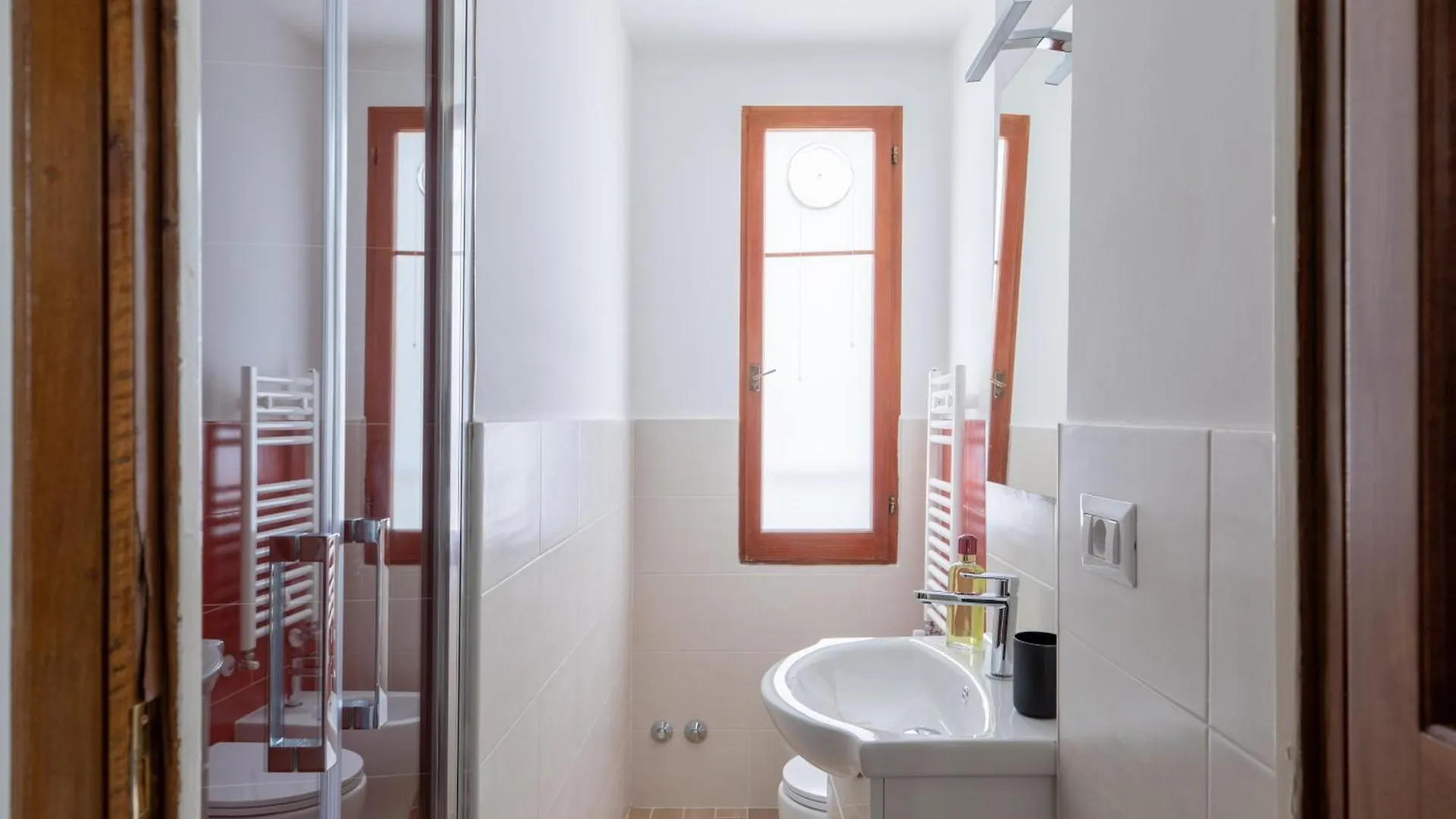 Iflat Elegant 3 Bedroom Apt Near The Pantheon Rome