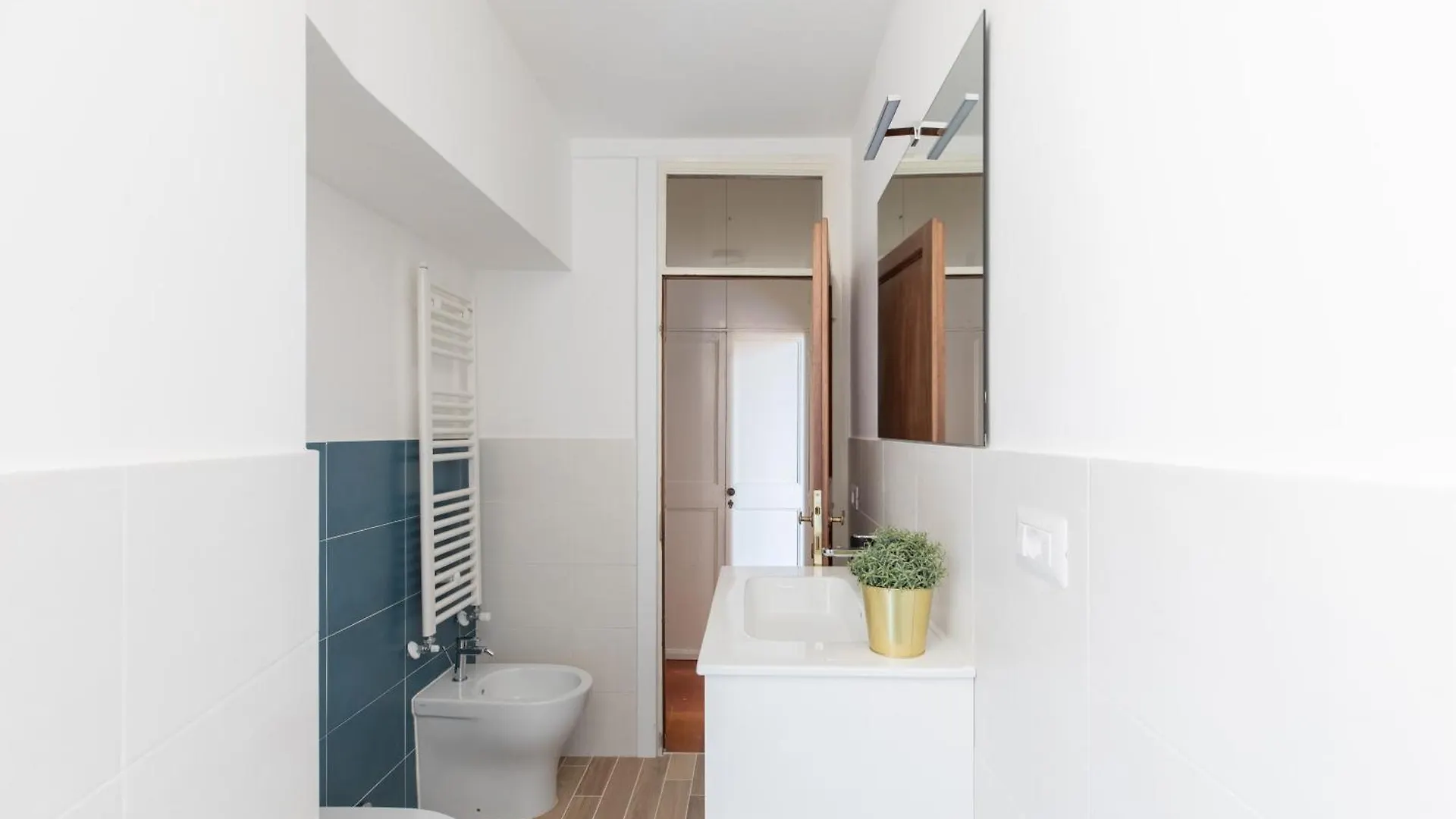 Apartment Iflat Elegant 3 Bedroom Apt Near The Pantheon Rome