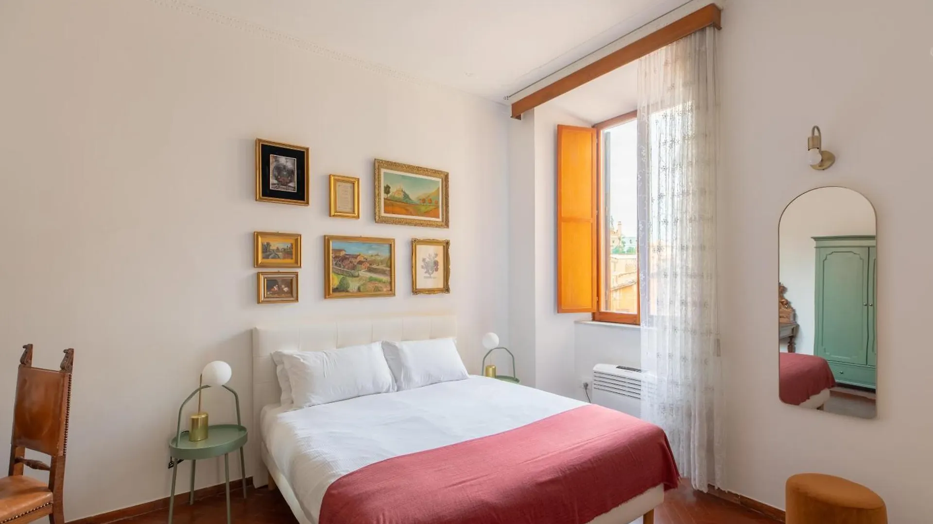 Iflat Elegant 3 Bedroom Apt Near The Pantheon contacts