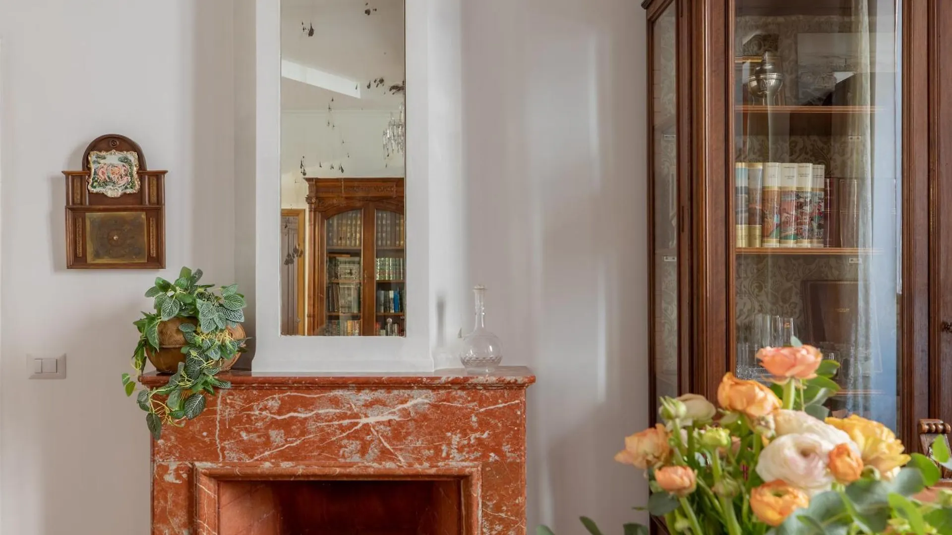 Iflat Elegant 3 Bedroom Apt Near The Pantheon Rome 0*,  Italië